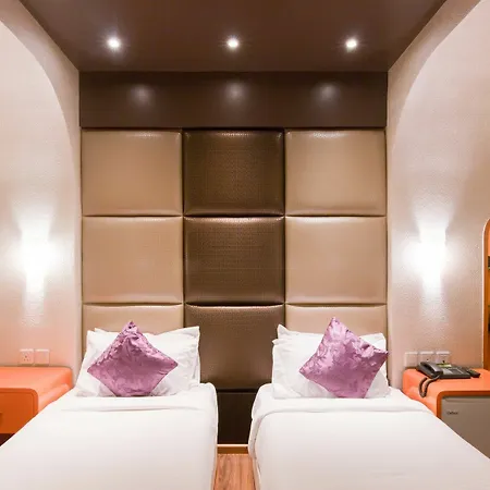 Ritu Ivy Hotel Kolkata Exterior photo